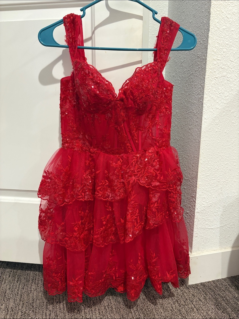 KISSPROM laced red homecoming dress